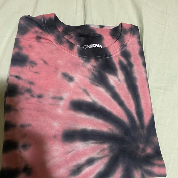 Short Sleeve T Shirt from Fashion Nova - Picture 3 of 4